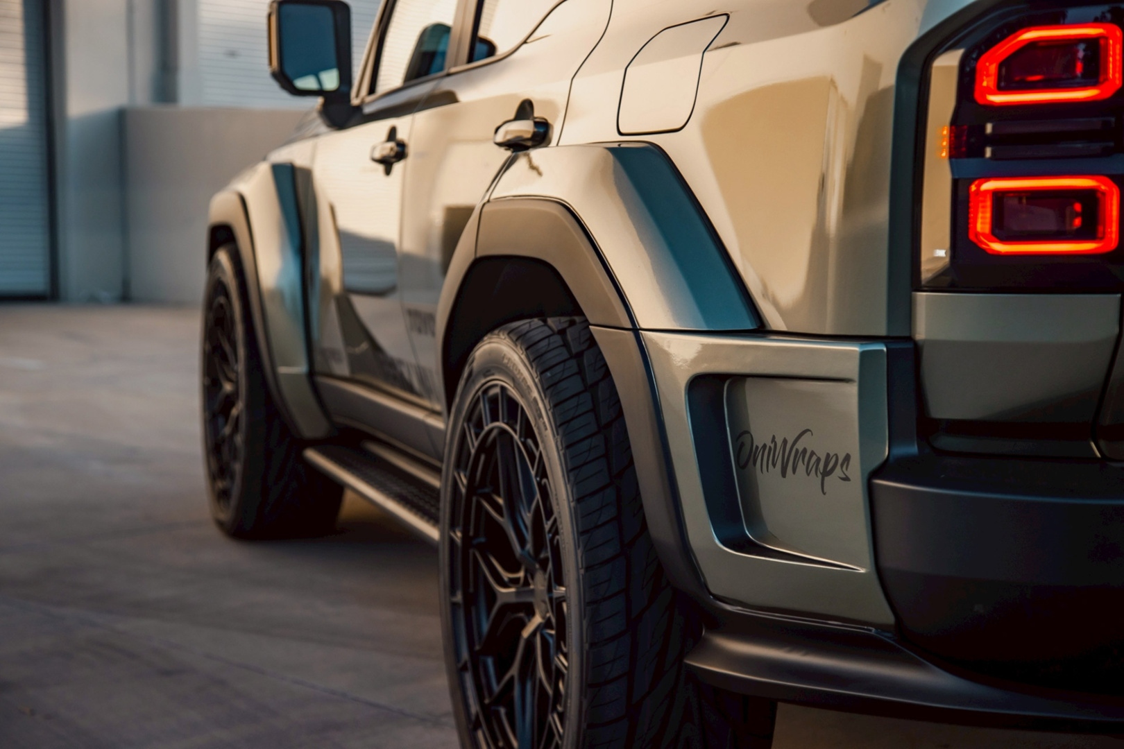 SMALL_LB-WORKS-TOYOTA-LAND-CRUISER-25000012